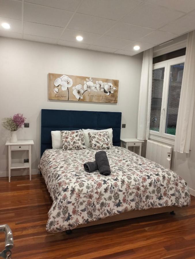 Pension Guggenheim Riverview Hbi01297 빌바오 외부 사진